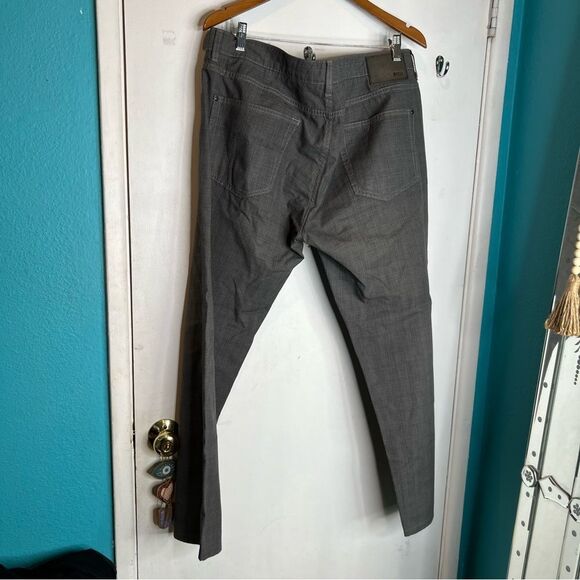 Boss plaid straight leg regular fit slacks 40X30 - Picture 2 of 10